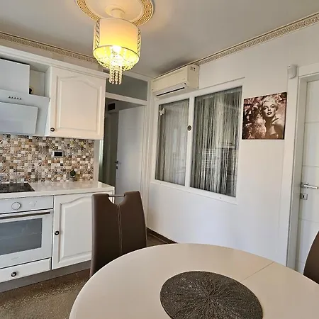 Majestic マリ・ロシニュ