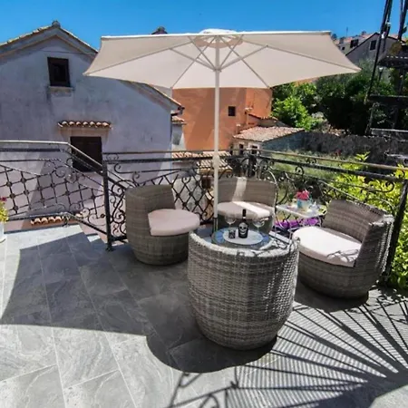 Majestic * マリ・ロシニュ