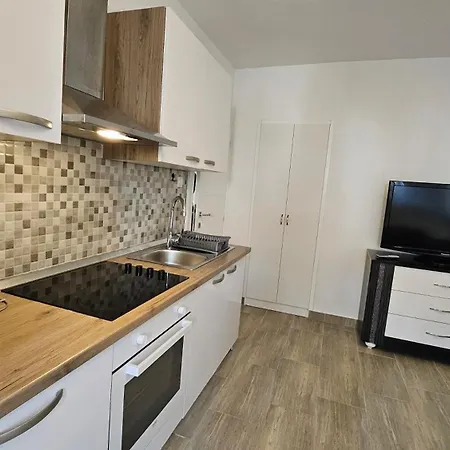 アパート Majestic *