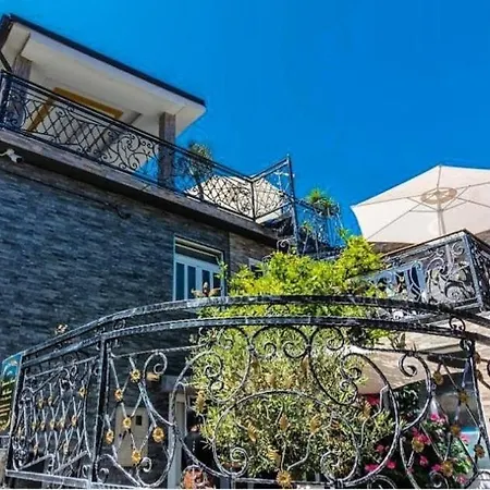 Majestic Apartment